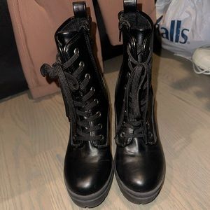 Bamboo Black platforms boots